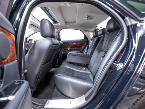 Used 2013 Jaguar XJ AWD image 21