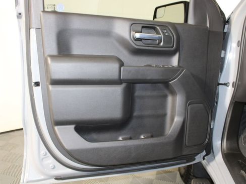 Used 2025 Chevrolet Silverado 1500 Custom Trail Boss w/ LPO, Dark Essentials Package image 19