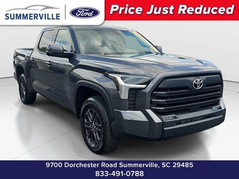 Used 2023 Toyota Tundra SR5 w/ SR5 Convenience Package AWD/4WD image 1
