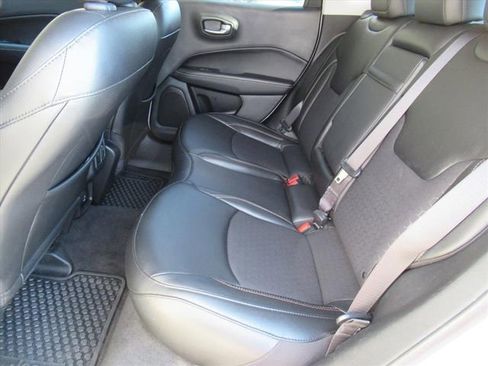 Used 2020 Jeep Compass Latitude w/ Cold Weather Group image 26