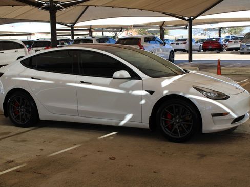 Used 2018 Tesla Model 3 Long Range image 14