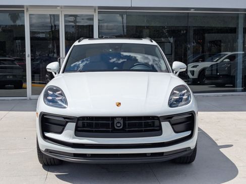 New 2026 Porsche Macan AWD/4WD image 6