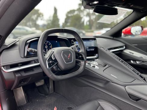 Used 2021 Chevrolet Corvette 1LT w/ Z51 Performance Package image 8