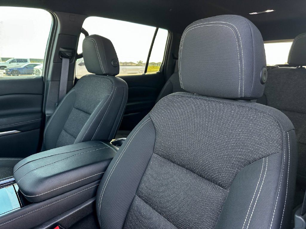 Used 2024 Chevrolet Traverse LS w/ Midnight/Sport Edition FWD image 14