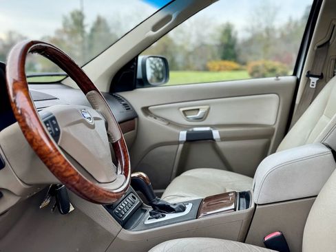 Used 2011 Volvo XC90 3.2 image 8