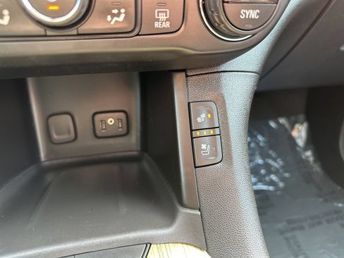 Used 2018 GMC Acadia Denali AWD/4WD image 69