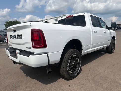 Used 2026 RAM 2500 Laramie AWD/4WD image 3