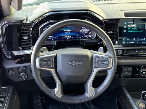 Used 2024 Chevrolet Silverado 1500 LT Trail Boss w/ Convenience Package II image 16