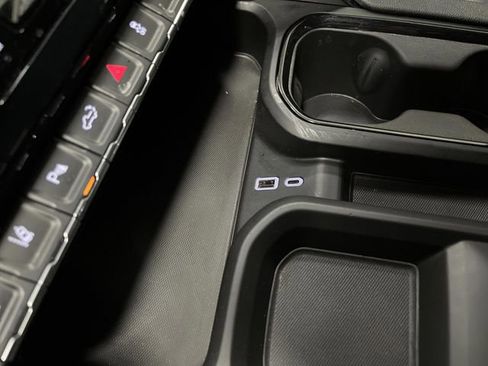 Used 2024 GMC Sierra 3500 AT4 w/ AT4 Premium Plus Package image 26