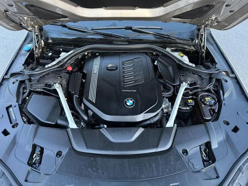 Used 2022 BMW 740i w/ Luxury Rear Seating Package RWD image 58