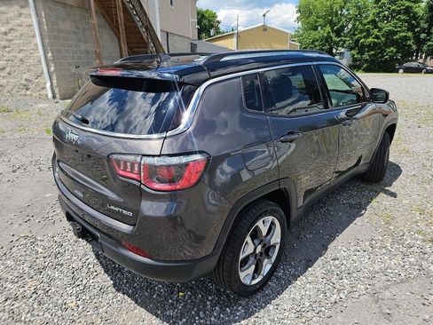 Used 2018 Jeep Compass Limited w/ Navigation Group AWD/4WD image 3