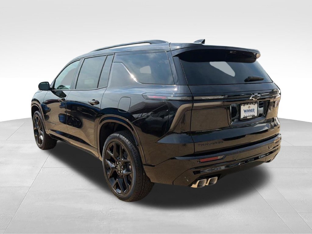 New 2026 Chevrolet Traverse RS w/ LPO, Cargo Package FWD image 3