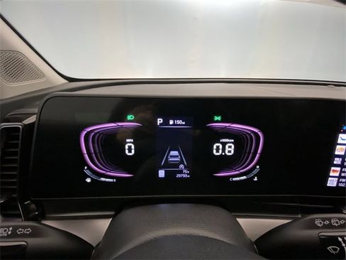 Used 2024 Kia Sportage EX image 15