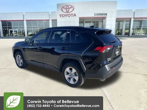 Used 2020 Toyota RAV4 XLE image 3