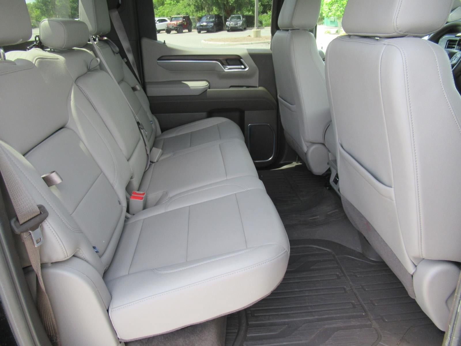 Used 2024 GMC Sierra 1500 SLT AWD/4WD image 33