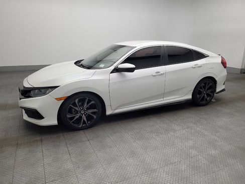 Used 2019 Honda Civic Sport image 2