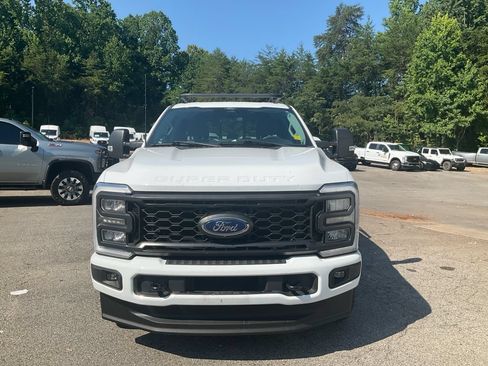 Used 2024 Ford F250 XL w/ STX Appearance Package AWD/4WD image 2