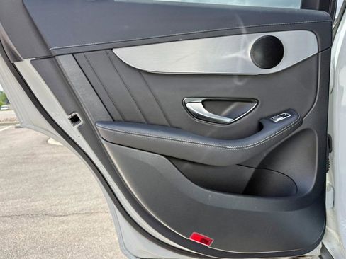 Used 2023 Mercedes-Benz GLC 300 4MATIC Coupe image 20