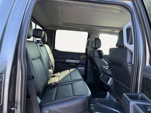 New 2025 Ford F250 Lariat w/ Lariat Ultimate Package image 18