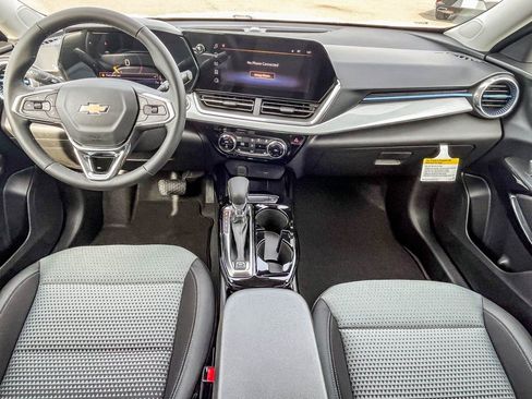 New 2026 Chevrolet Trax LT w/ Driver Confidence Package image 11