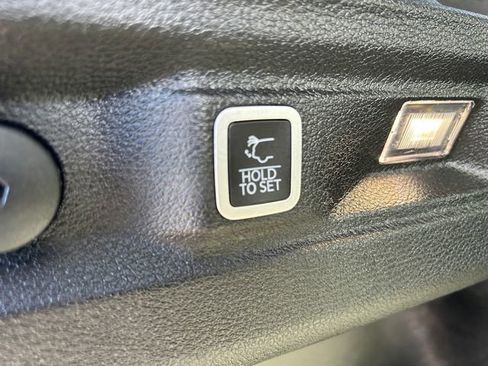 Used 2023 Jeep Grand Cherokee L Limited w/ Trailer Tow Group (B) image 18