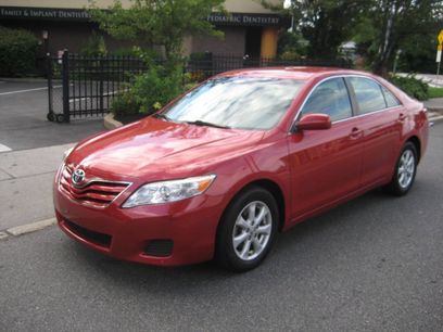Used 2011 Toyota Camry LE w/ LE Extra-Value Pkg