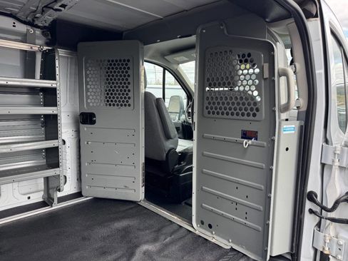 Used 2018 Ford Transit 250 148 Low Roof image 14