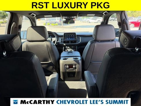 Used 2024 Chevrolet Suburban RST w/ Luxury Package AWD/4WD image 40