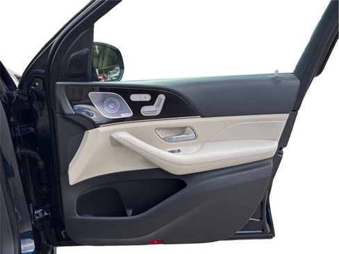 Used 2020 Mercedes-Benz GLE 350 4MATIC image 46