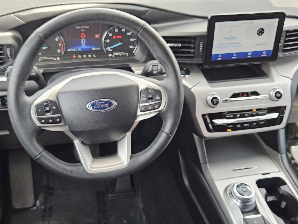Used 2024 Ford Explorer XLT AWD/4WD image 27