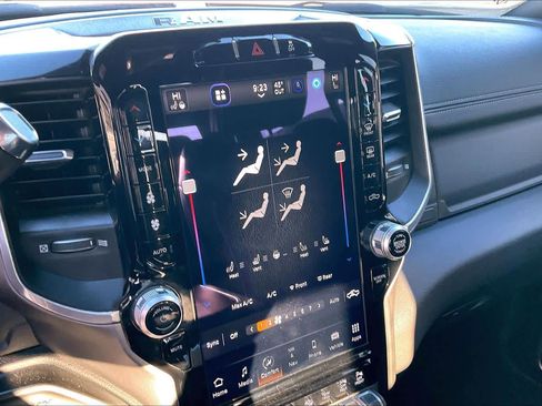 Used 2022 RAM 2500 Laramie w/ Night Edition image 32