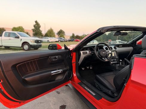 Used 2015 Ford Mustang GT Premium w/ Equipment Group 401A RWD image 22