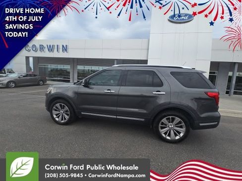 Used 2018 Ford Explorer Limited AWD/4WD image 3
