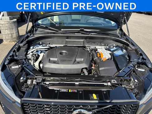 Certified 2024 Volvo XC60 T8 Ultimate w/ Protection Package Premier AWD/4WD image 29