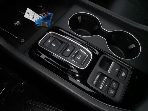 Certified 2025 Honda Pilot EX-L image 24