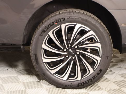 New 2026 Lincoln Navigator Black Label AWD/4WD image 21