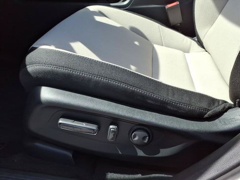 Used 2024 Honda CR-V EX image 15
