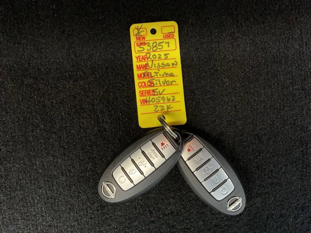 Used 2025 Nissan Altima 2.5 SV AWD/4WD image 22