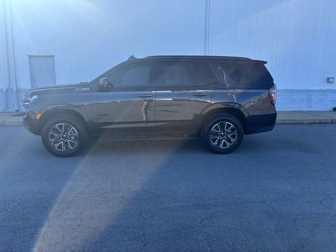 Certified 2024 Chevrolet Tahoe Z71 w/ Luxury Package image 13