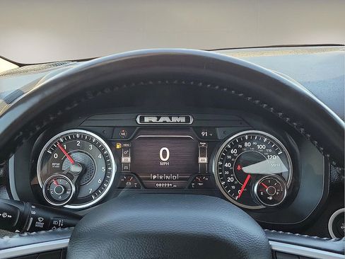Used 2022 RAM 1500 Big Horn AWD/4WD image 18