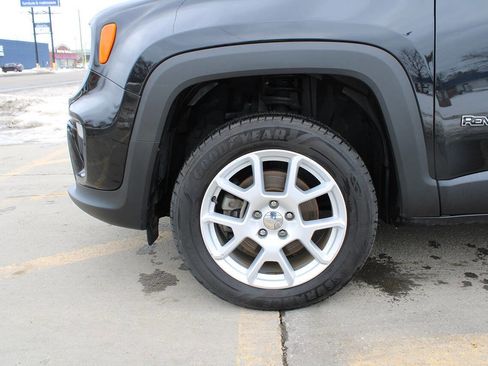 Used 2019 Jeep Renegade Sport w/ Sport Appearance Group image 40