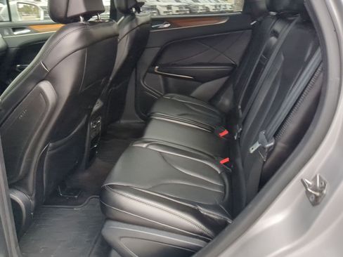 Used 2017 Lincoln MKC Reserve image 22