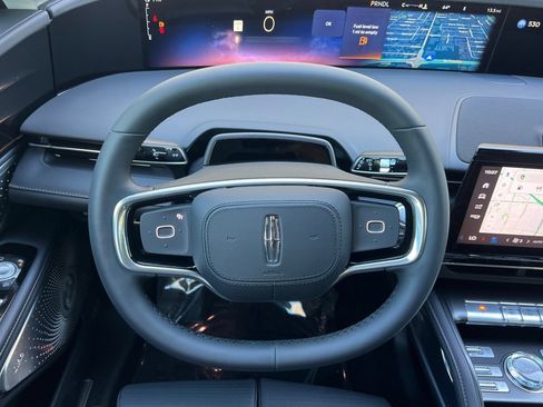 New 2026 Lincoln Nautilus Reserve AWD/4WD image 11