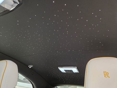 New 2025 Rolls-Royce Spectre Black Badge w/ Leather Finishing Pack image 36