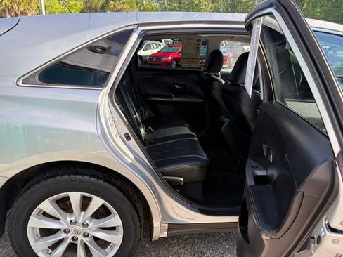 Used 2015 Toyota Venza AWD image 30