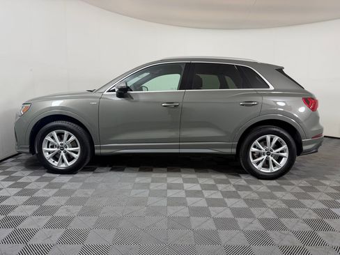 Certified 2025 Audi Q3 2.0T Premium w/ Convenience Package AWD/4WD image 2