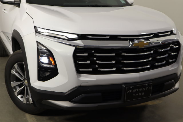 Used 2025 Chevrolet Equinox LT FWD image 42