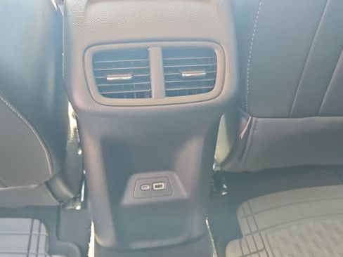 Used 2022 Buick Envision Preferred AWD/4WD image 29