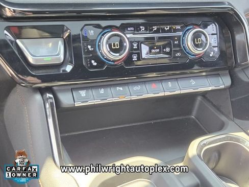 Used 2025 GMC Sierra 2500 AT4 w/ AT4 Premium Plus Package AWD/4WD image 24