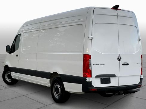 Used 2025 Mercedes-Benz Sprinter 2500 image 16